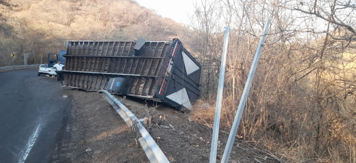 Luciernaga noticias | Falla mecánica en ca...