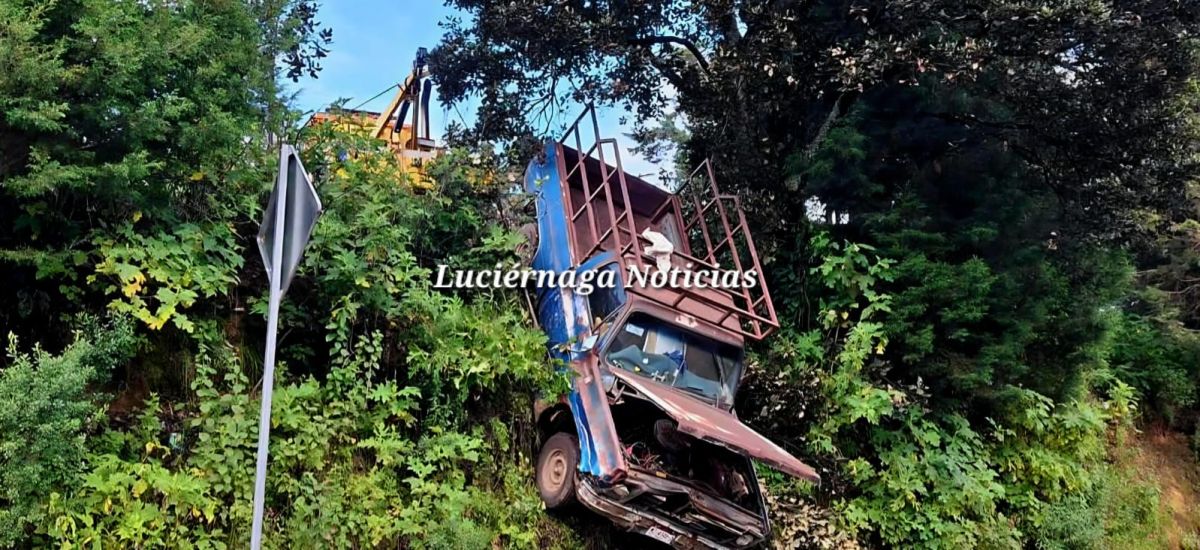 Luciernaga noticias | V0lc4dura de camione...