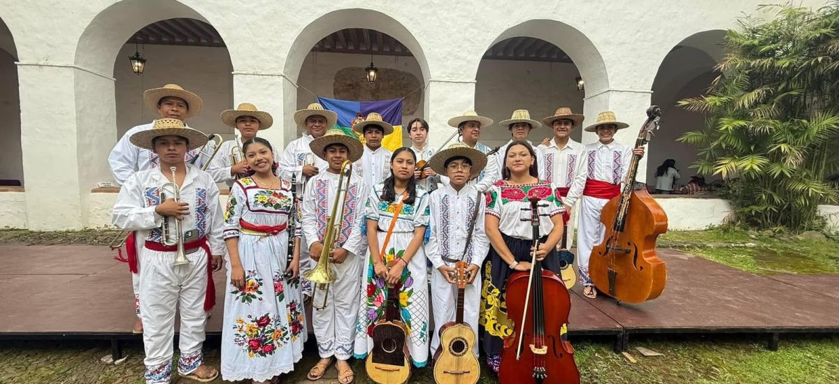 Luciernaga noticias | El talento de niñas,...