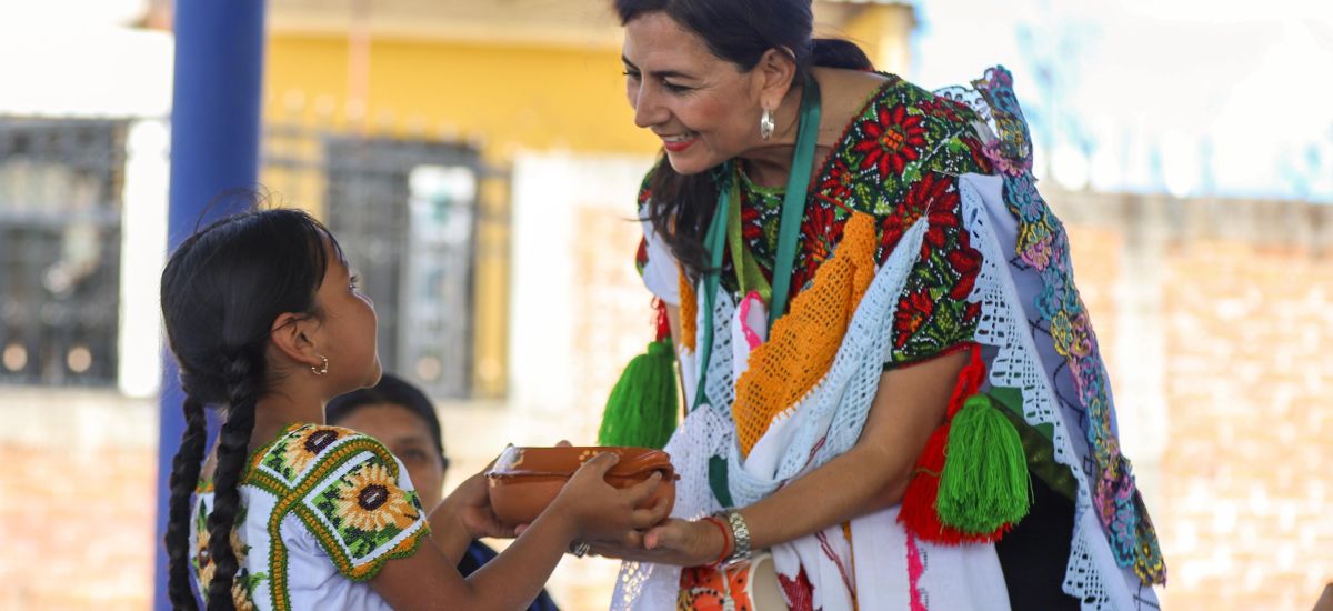 Luciernaga noticias | Promueve Gabriela Mo...