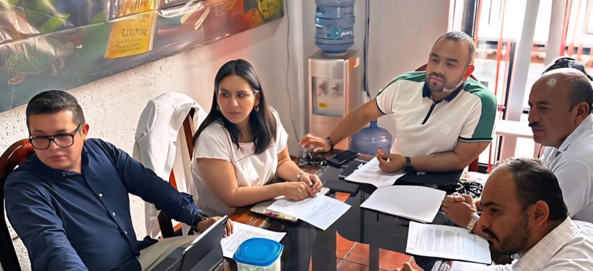 Luciernaga noticias | Síndica Yunuén Serví...