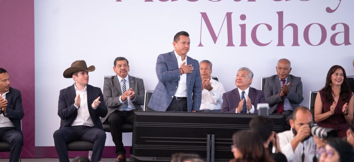 Luciernaga noticias | Reconoce Torres Piña...