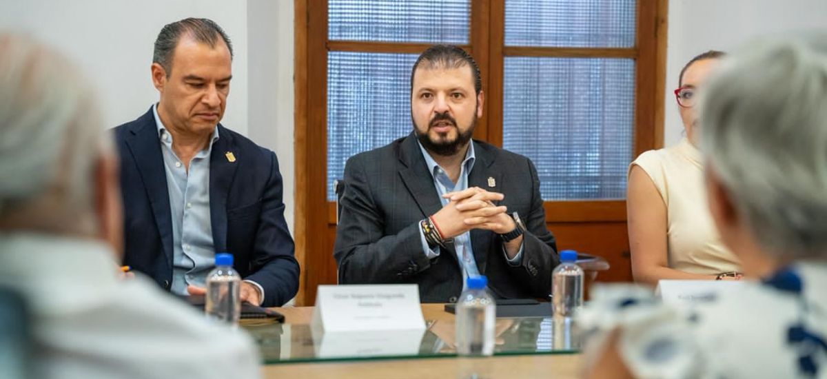 Luciernaga noticias | Gobierno estatal bus...