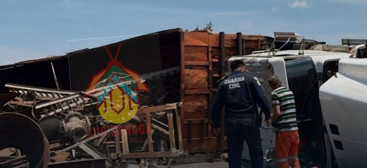 Luciernaga noticias | Vuelca tractocamión...
