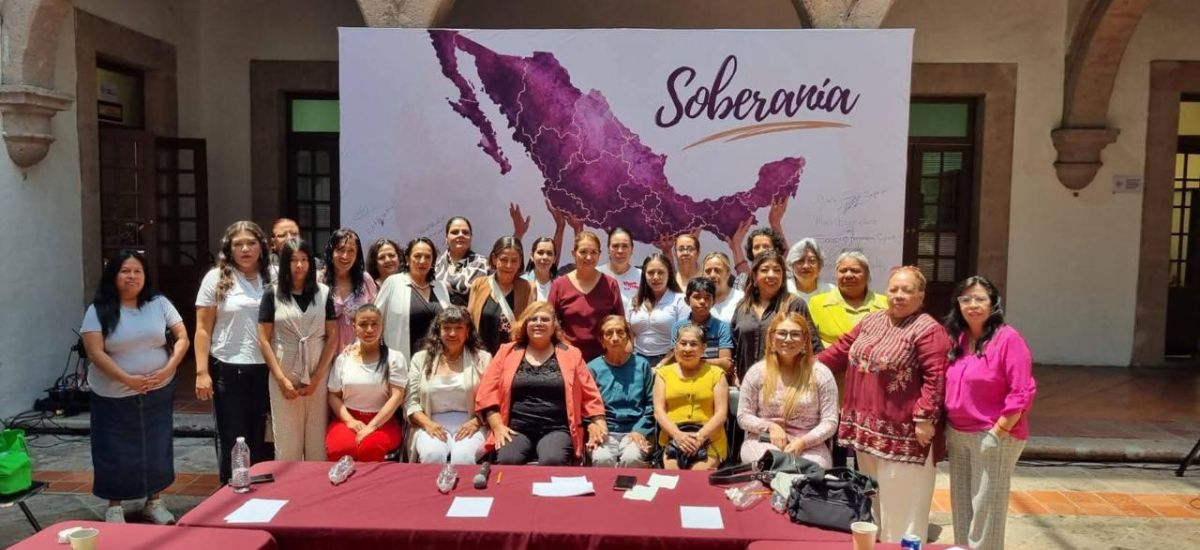 Luciernaga noticias | Mujeres dialogan por...