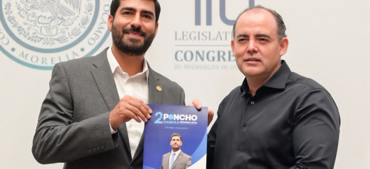 Luciernaga noticias | Poncho Chávez entreg...