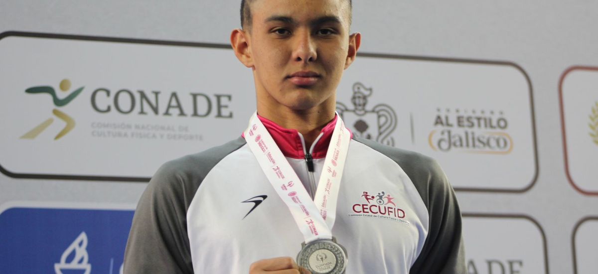 Luciernaga noticias | Nadador de 14 años g...