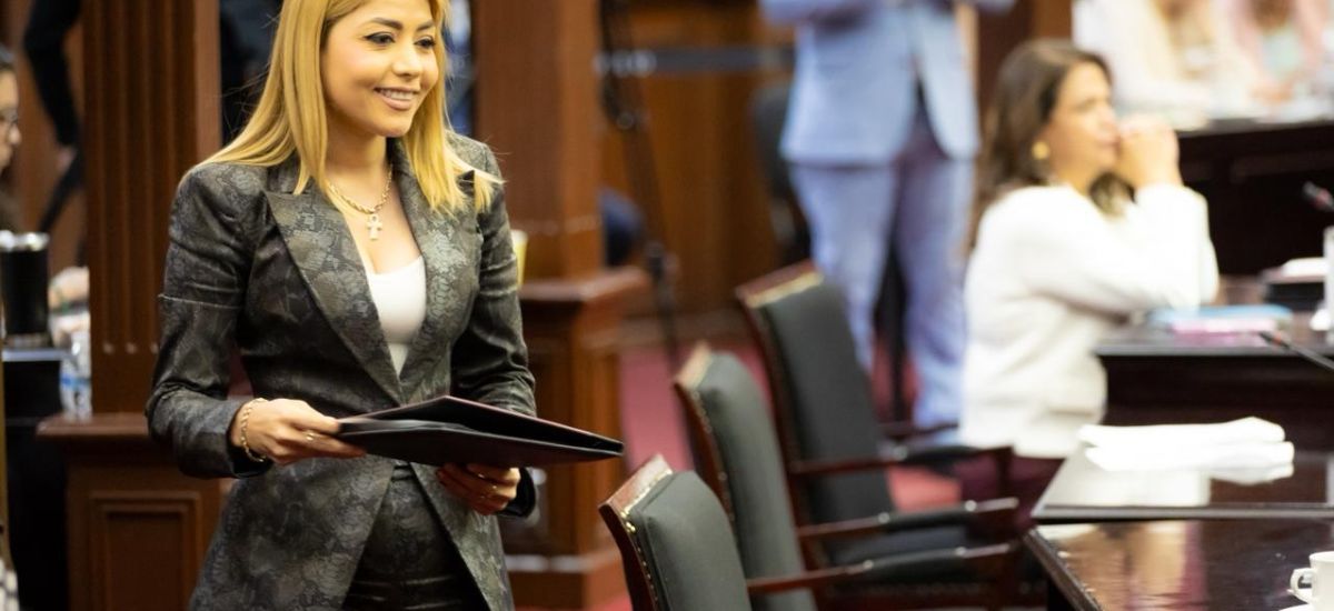 Luciernaga noticias | Presenta Diputada Sa...