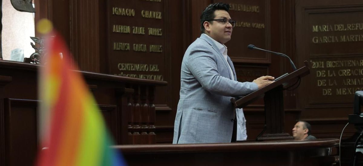 Luciernaga noticias | Presenta Toño Carreñ...