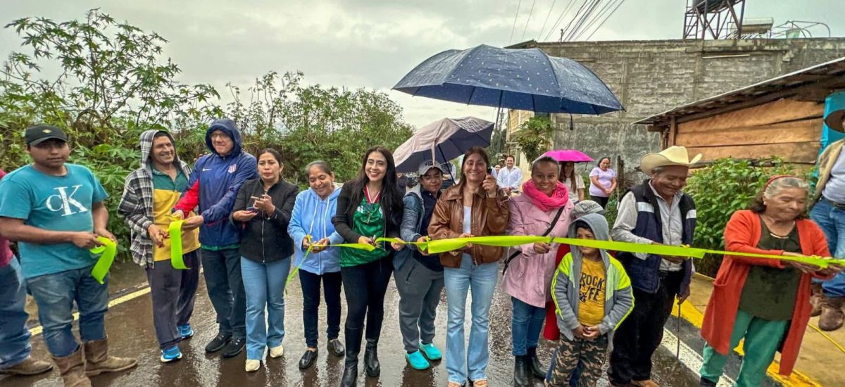 Luciernaga noticias | Inaugura Yohana Mend...
