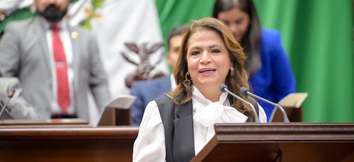 Luciernaga noticias | Fabiola Alanís propo...